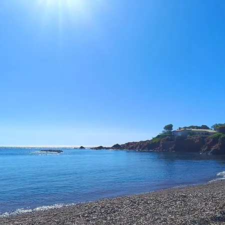 Le Pin Des Ecureuils Сен-Рафаэль