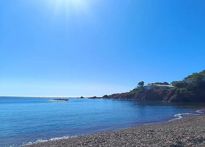 Le Pin Des Ecureuils Сен-Рафаэль