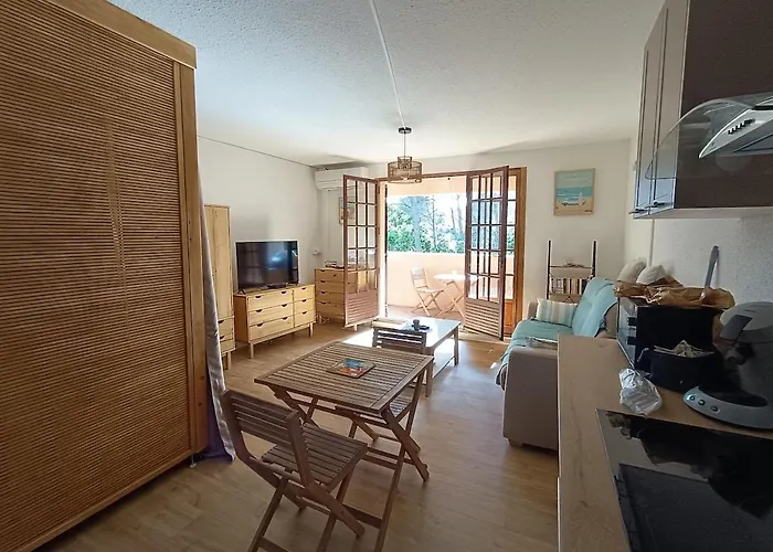 Le Pin Des Ecureuils * Saint-Raphaël